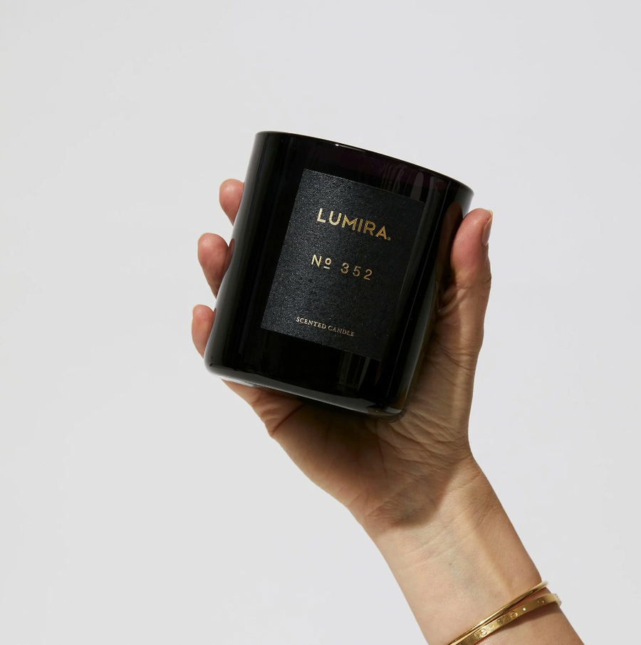 Lumira No352 Leather & Cedar Candle